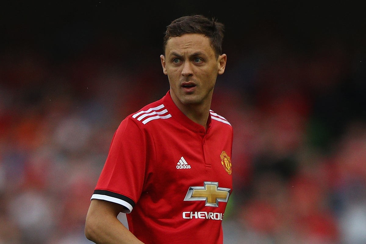 僅牽動著中 僅牽動著中